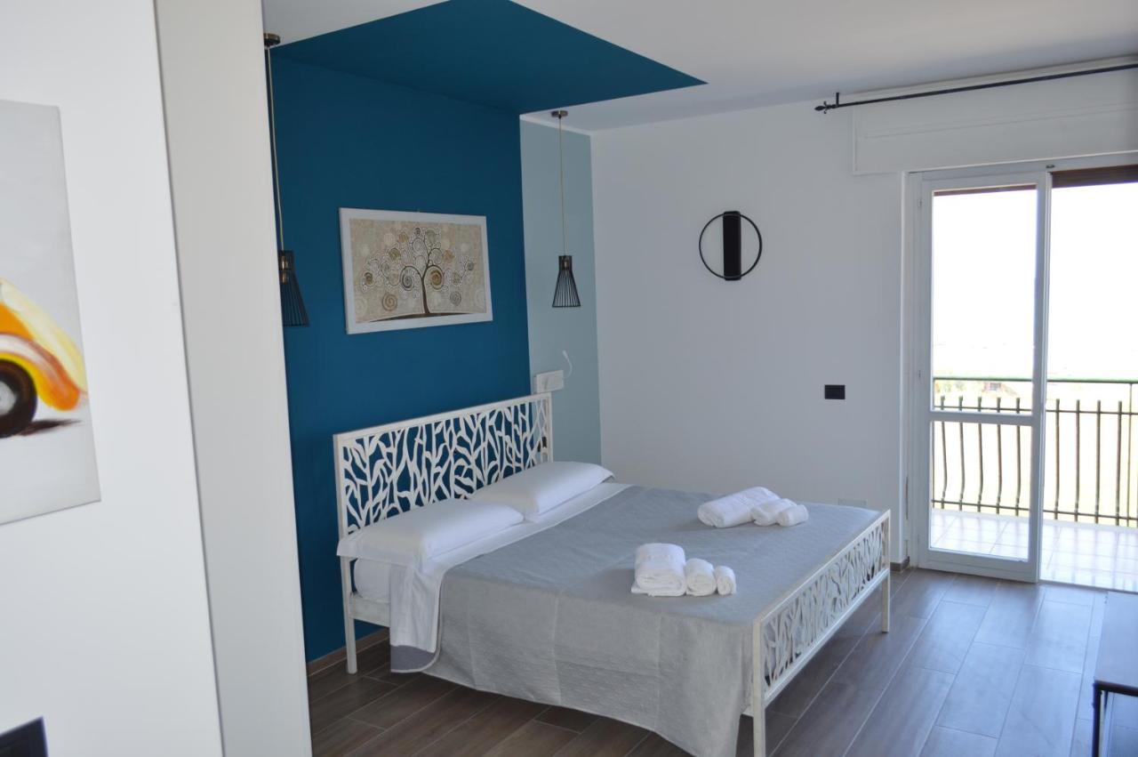 Levante Trani Exterior foto